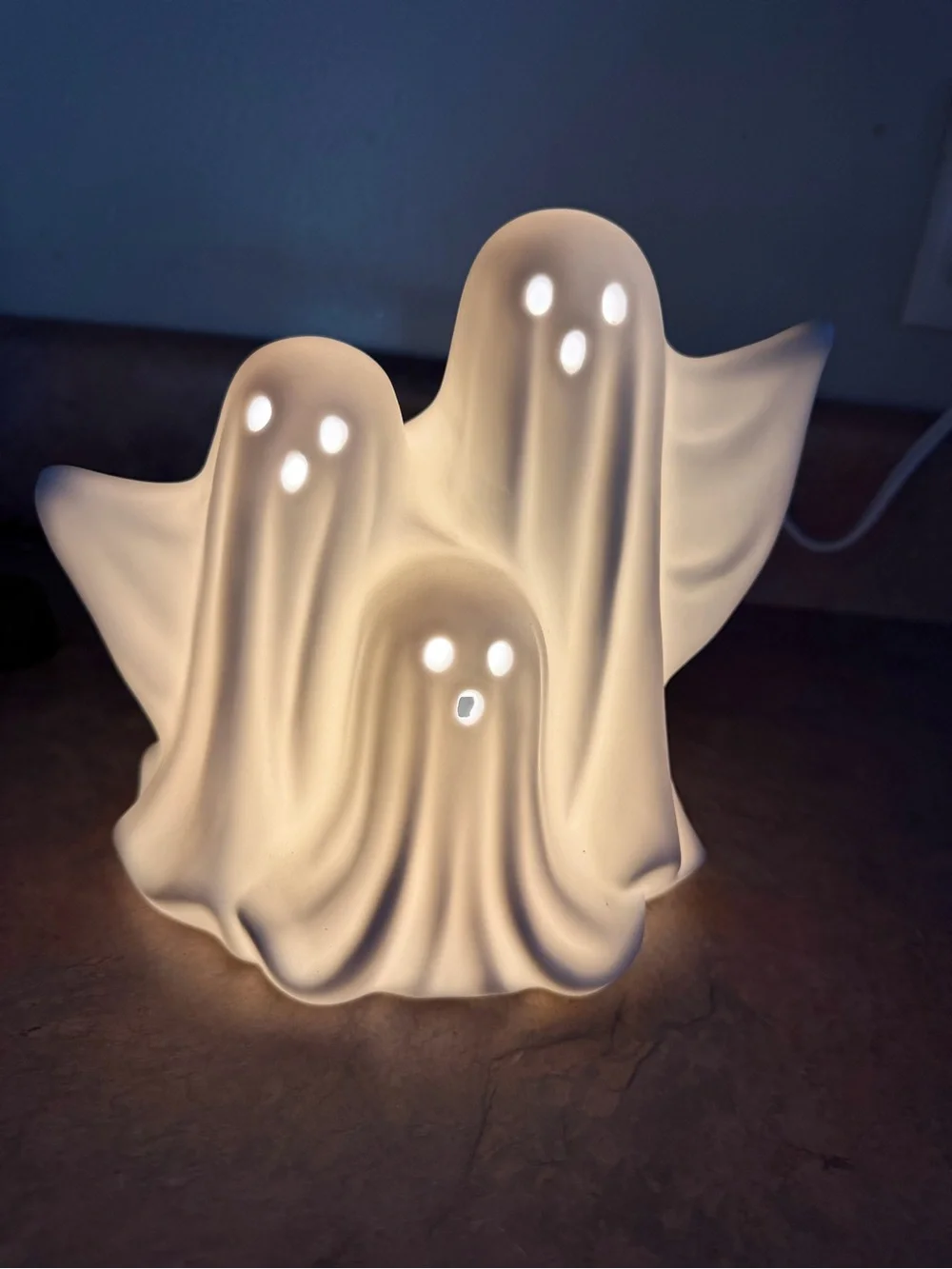 Scentsy Boo Crew 3 ghost element warmer